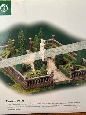 Dept 56 Formal Gardens Model Set - Green Topiary Landscape
